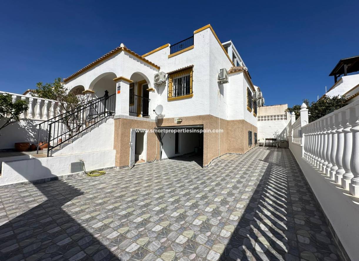 Resale - Quad Villa - La Marina - Urbanización La Marina