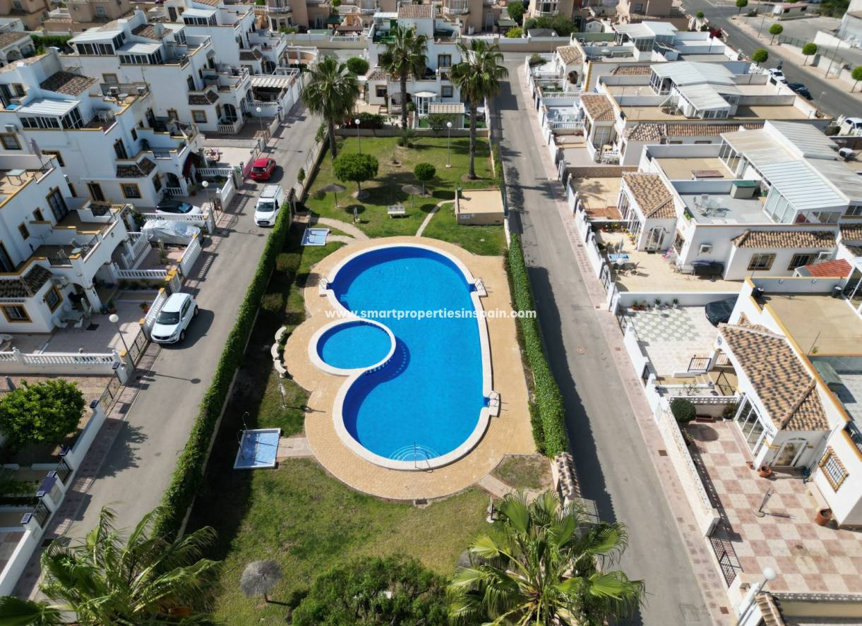 Resale - Semi Detached House - La Marina - Urbanización La Marina