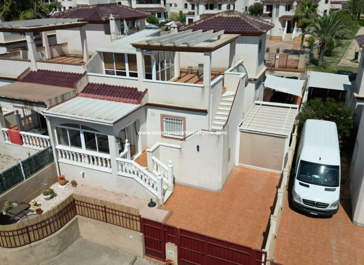 Resale - Semi Detached House - La Marina - Urbanización La Marina