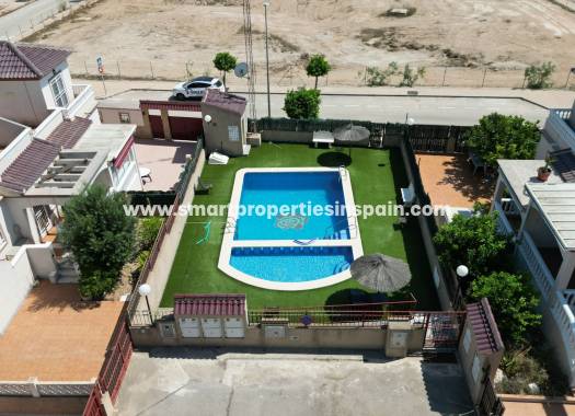 Resale - Semi Detached House - La Marina - Urbanización La Marina