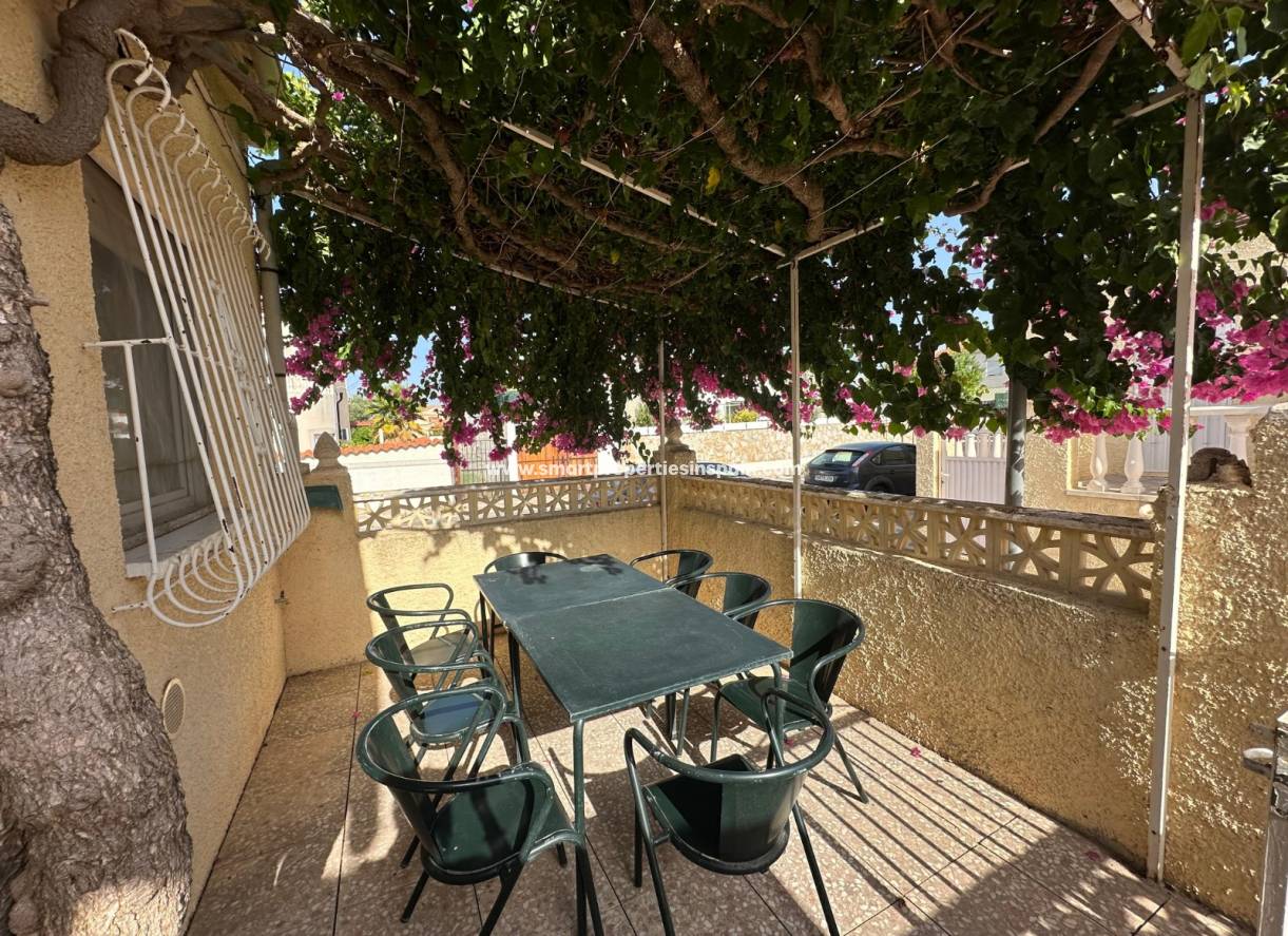 Resale - Semi Detached House - La Marina - Urbanización La Marina