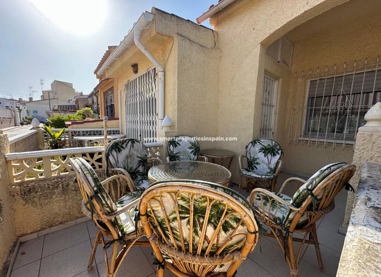 Resale - Semi Detached House - La Marina - Urbanización La Marina