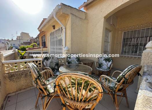 Resale - Semi Detached House - La Marina - Urbanización La Marina