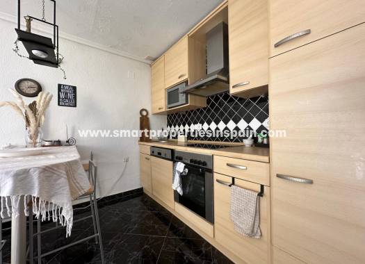 Resale - Semi Detached House - La Marina - Urbanización La Marina