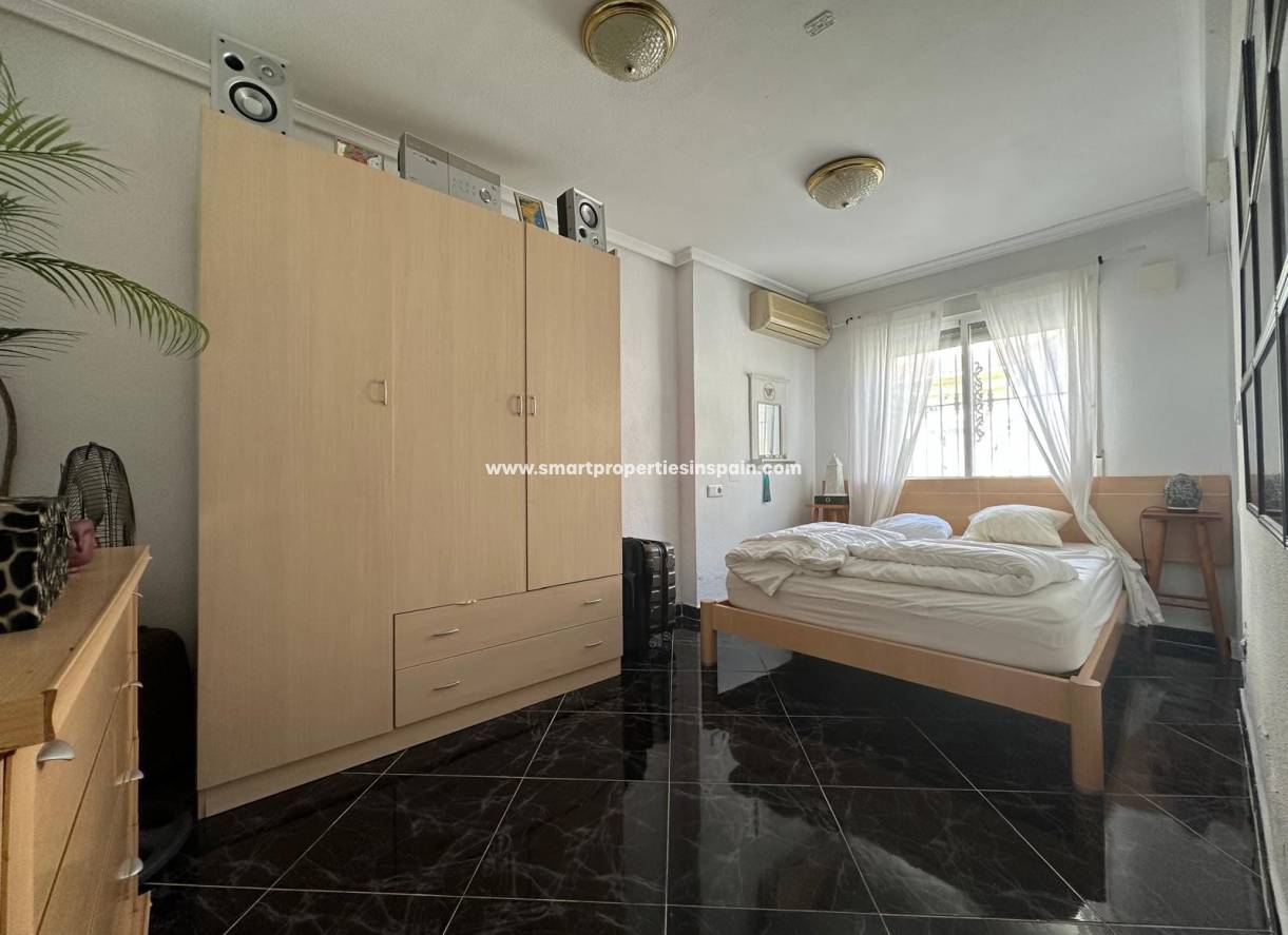 Resale - Semi Detached House - La Marina - Urbanización La Marina