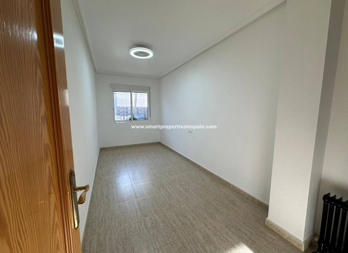 Resale - Semi Detached Villa - Benijofar