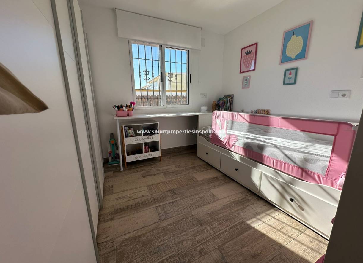 Resale - Semi Detached Villa - La Marina - Urbanización La Marina