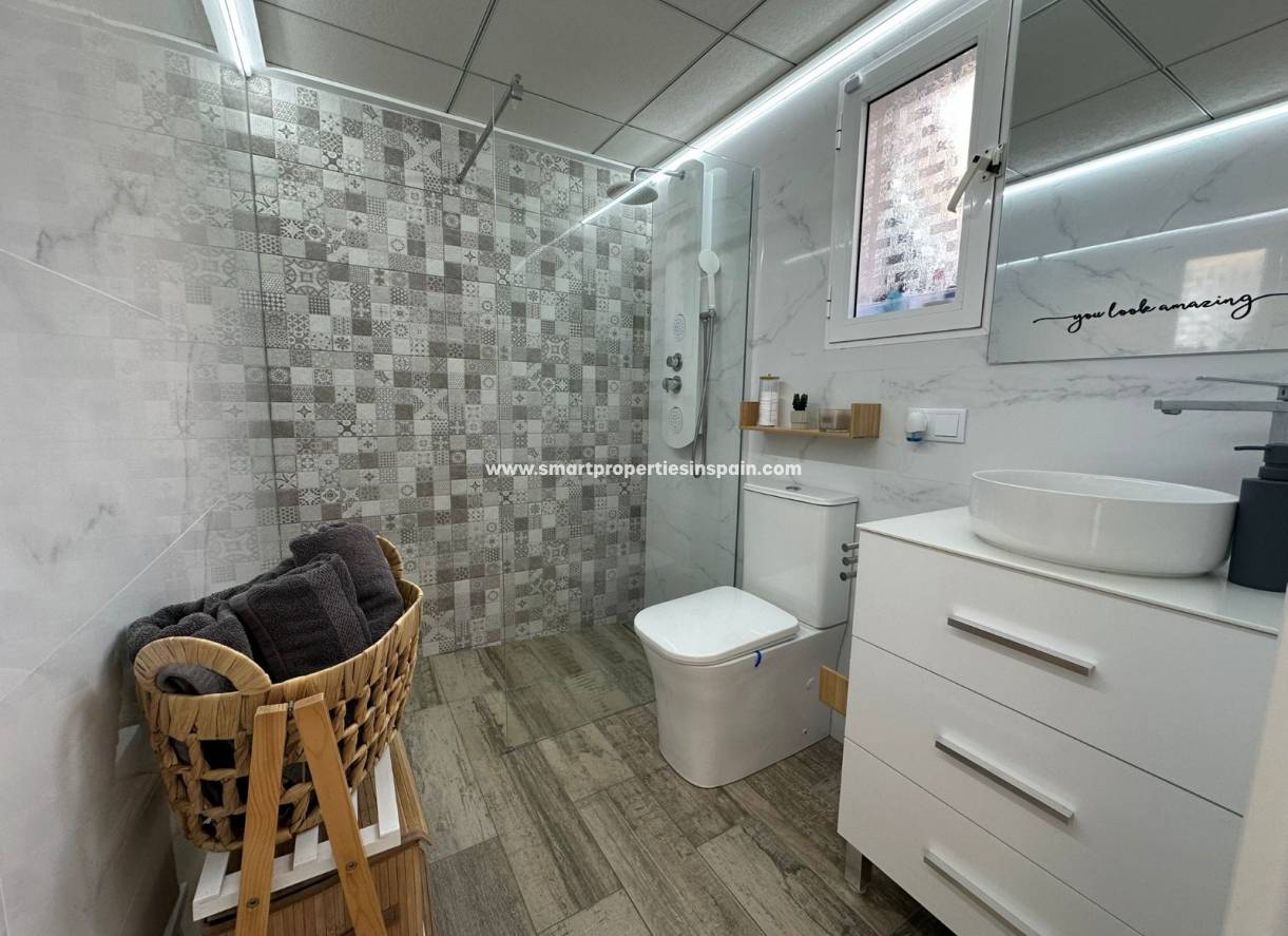 Resale - Semi Detached Villa - La Marina - Urbanización La Marina