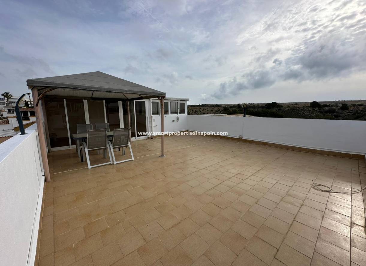 Resale - Semi Detached Villa - La Marina - Urbanización La Marina