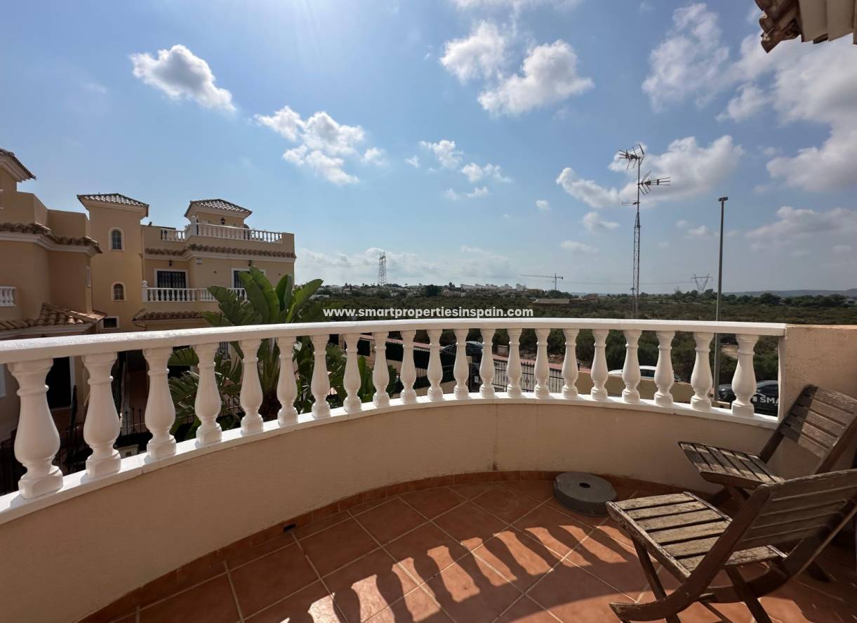 Resale - Semi Detached Villa - La Marina - Urbanización La Marina