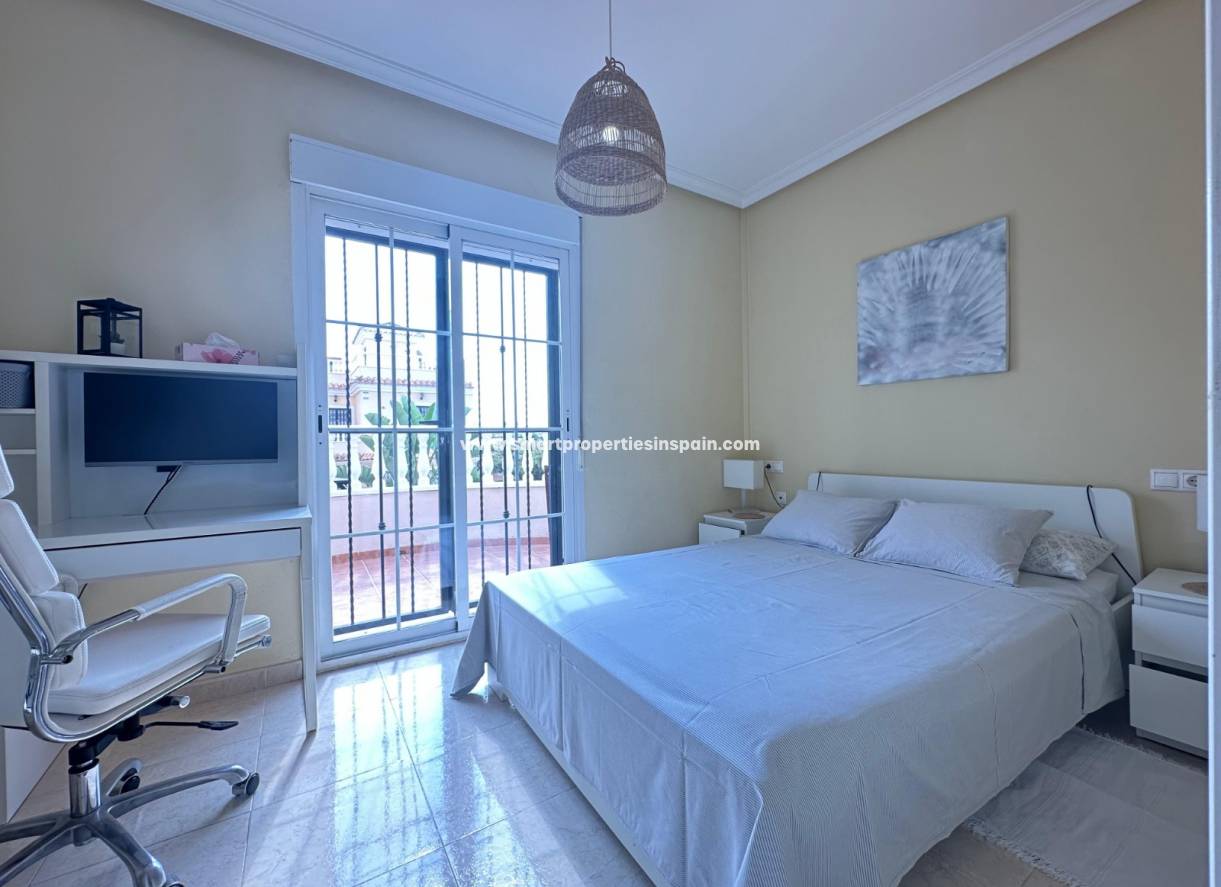 Resale - Semi Detached Villa - La Marina - Urbanización La Marina