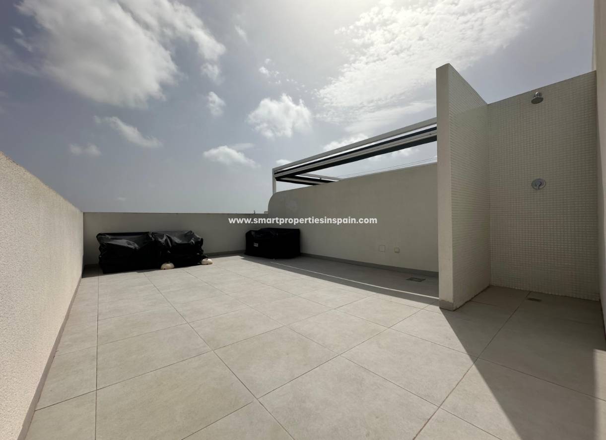 Resale - Semi Detached Villa - La Marina - Urbanización La Marina