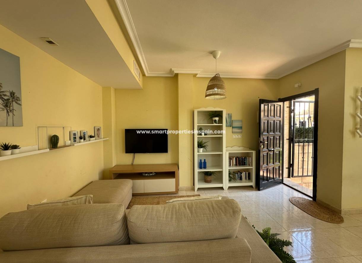 Resale - Semi Detached Villa - La Marina - Urbanización La Marina