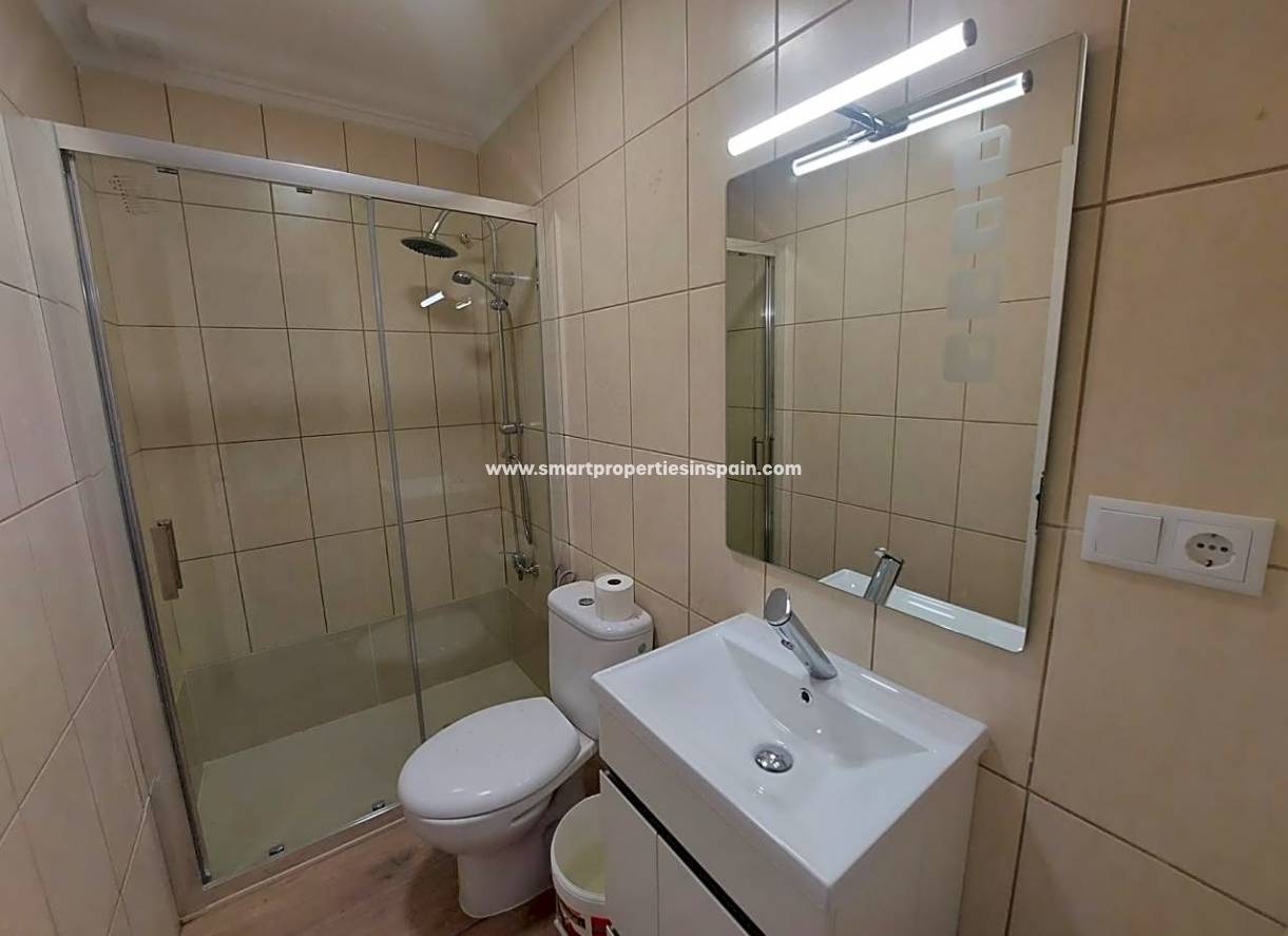 Resale - Town House - La Marina - Urbanización La Marina