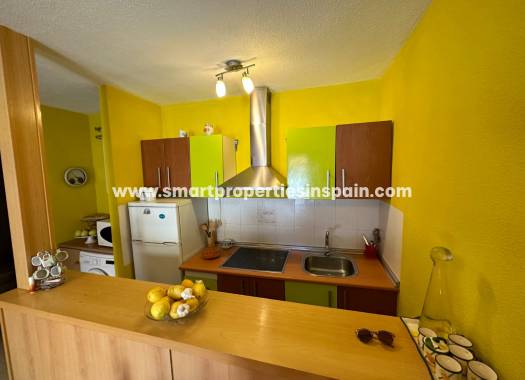 Resale - Town House - La Marina - Urbanización La Marina