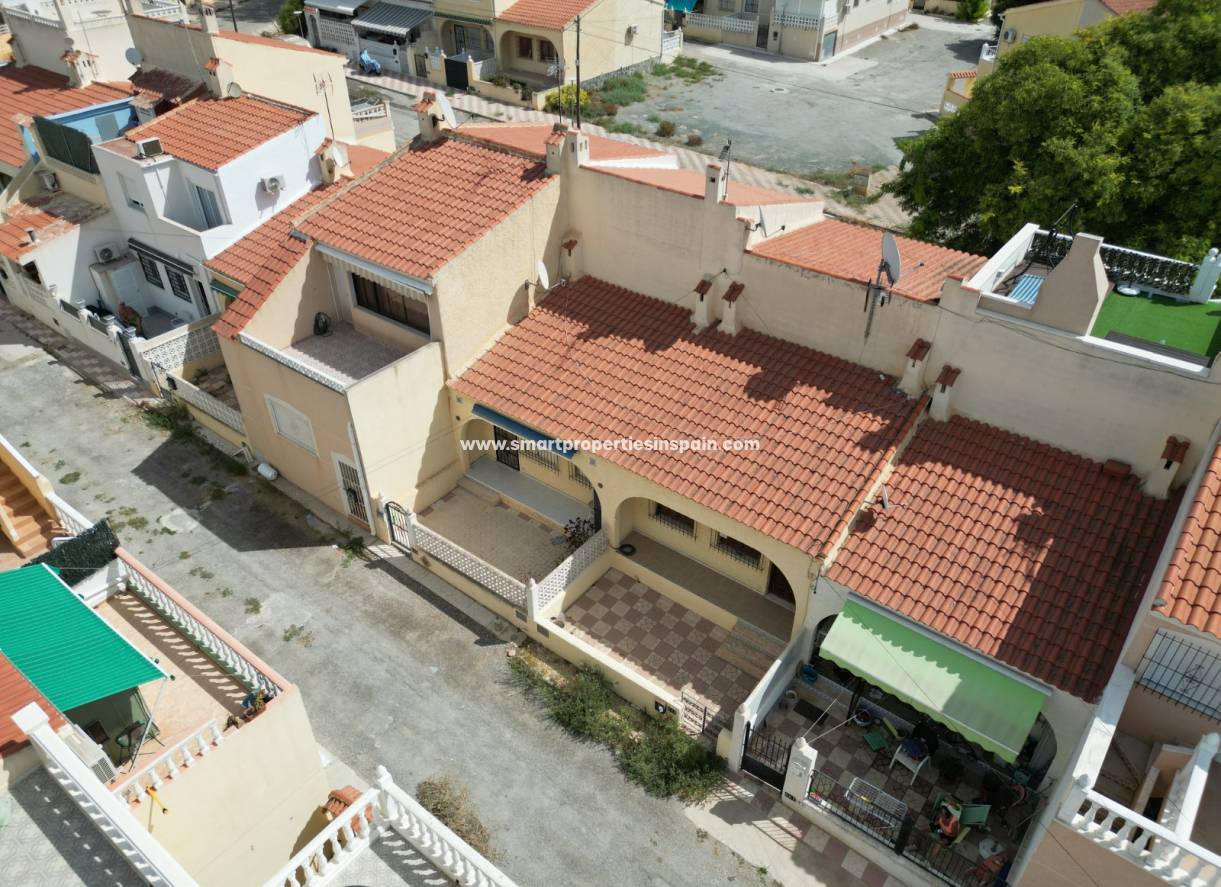 Resale - Town House - La Marina - Urbanización La Marina