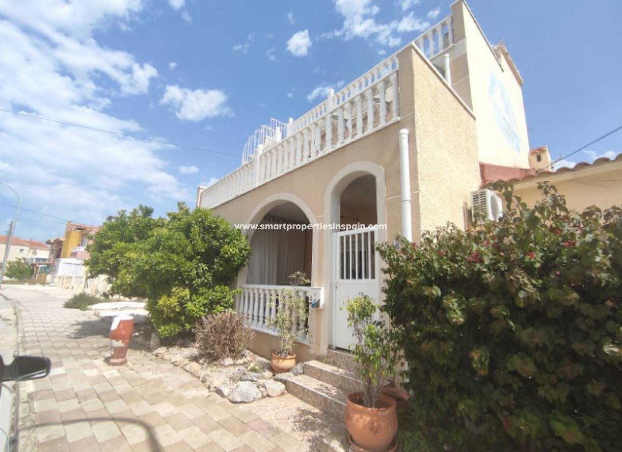 Resale - Townhouse - La Marina - Urbanización La Marina