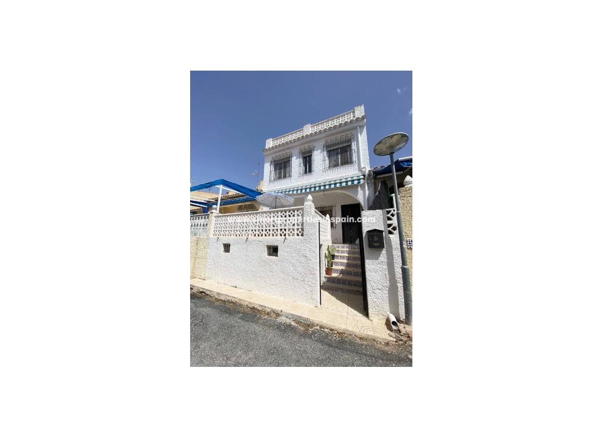 Resale - Townhouse - La Marina - Urbanización La Marina