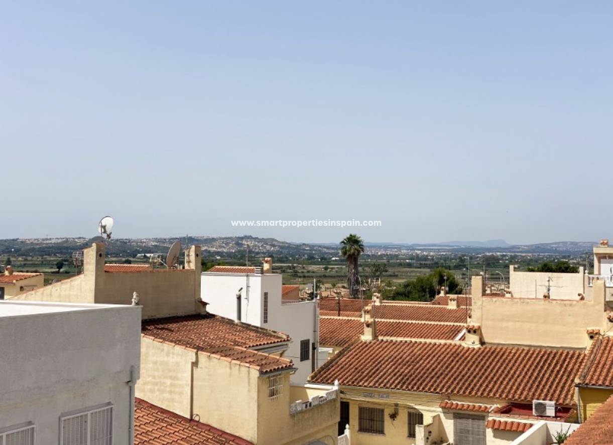 Resale - Townhouse - La Marina - Urbanización La Marina