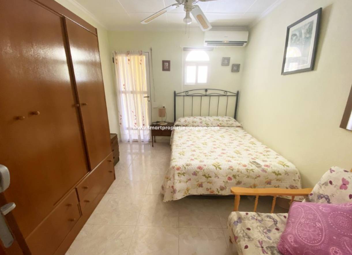 Resale - Townhouse - La Marina - Urbanización La Marina
