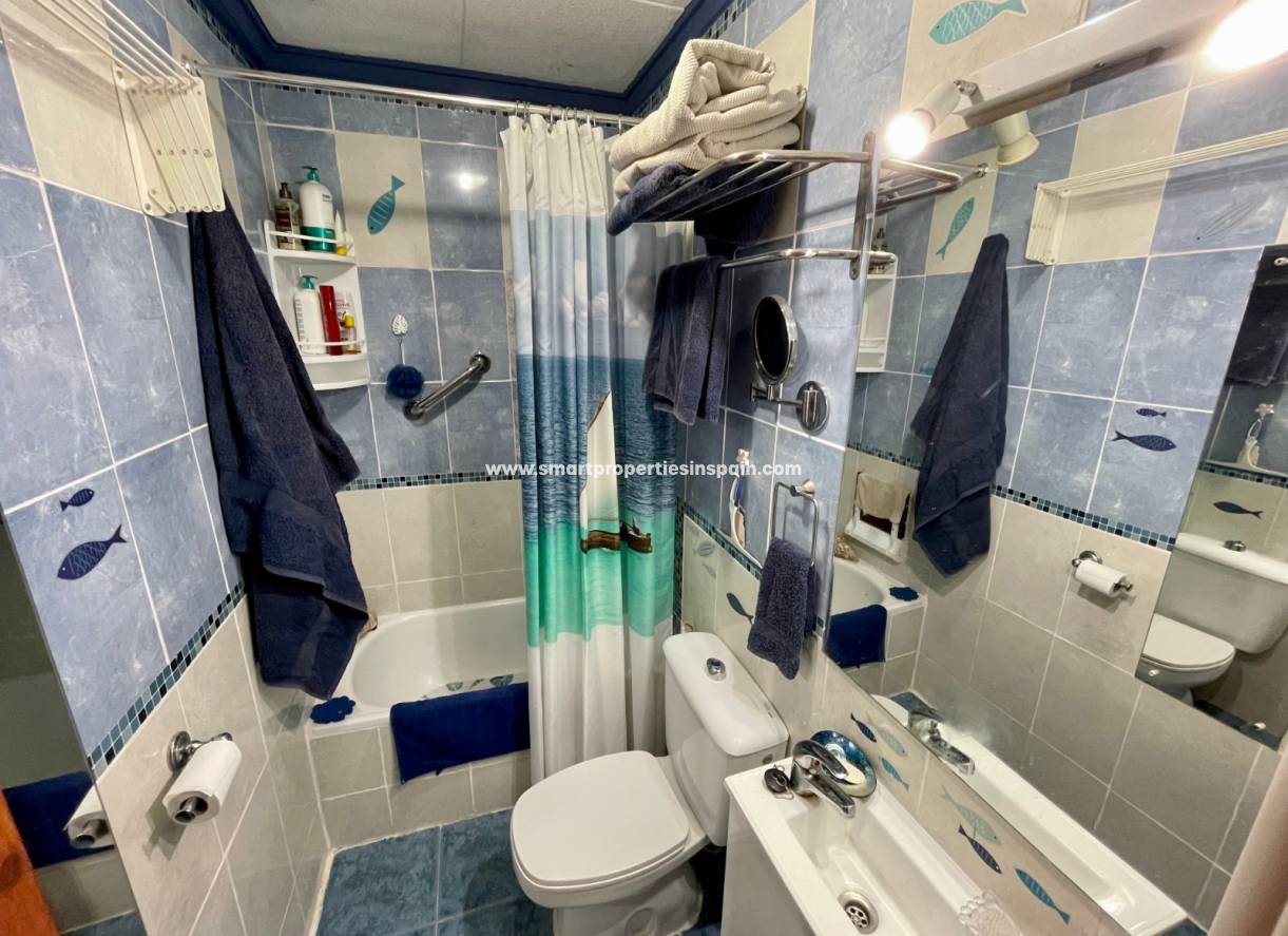 Resale - Townhouse - La Marina - Urbanización La Marina