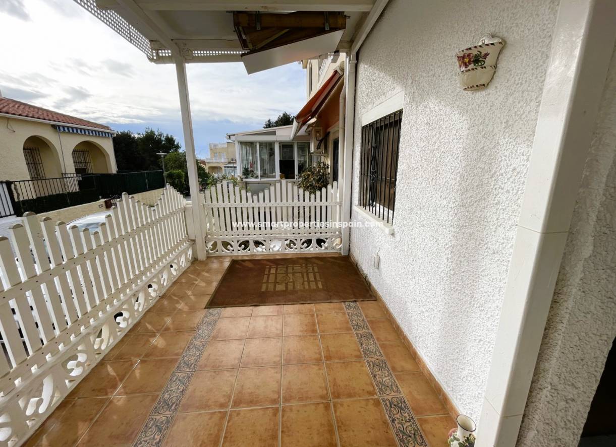 Resale - Townhouse - La Marina - Urbanización La Marina