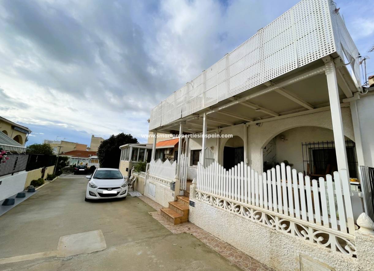 Resale - Townhouse - La Marina - Urbanización La Marina