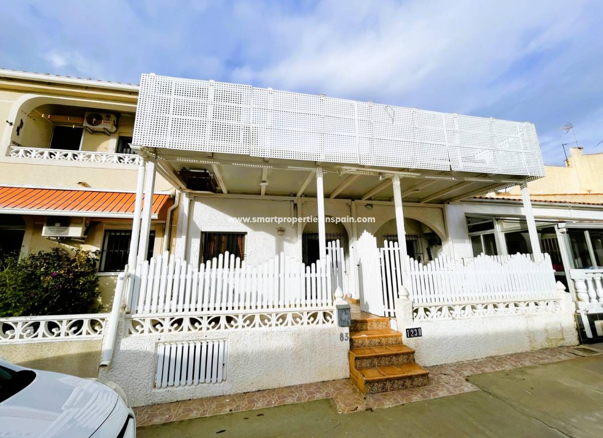 Resale - Townhouse - La Marina - Urbanización La Marina