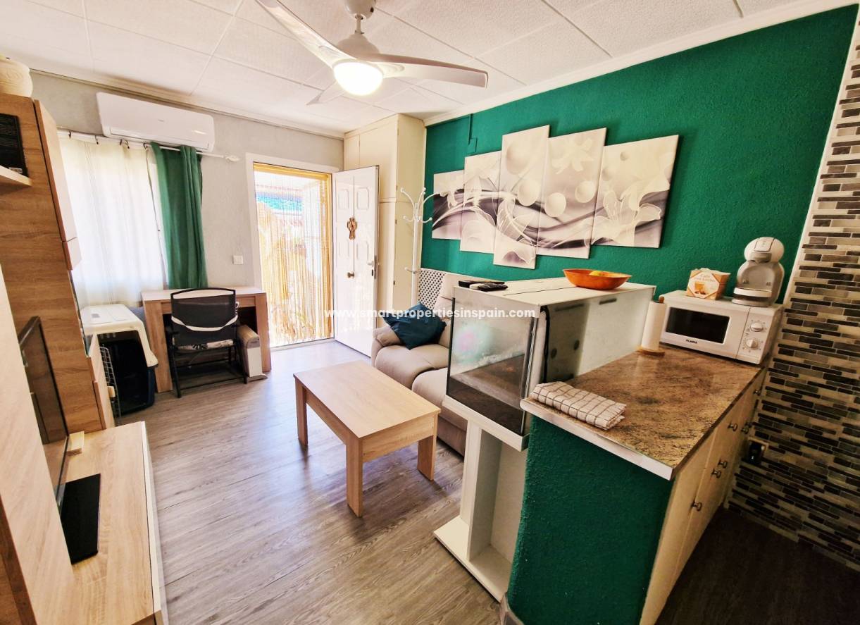 Resale - Townhouse - La Marina - Urbanización La Marina