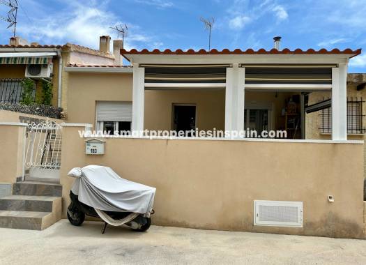 Resale - Townhouse - La Marina - Urbanización La Marina