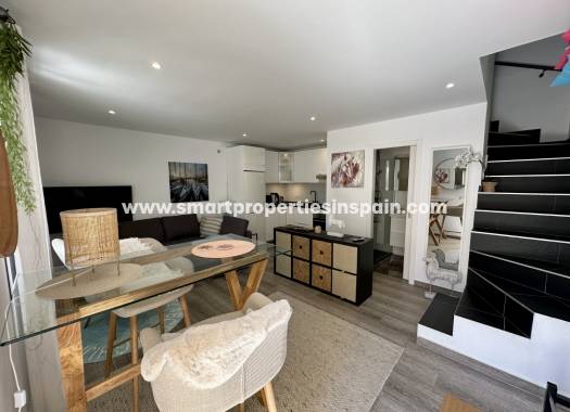 Resale - Townhouse - La Marina - Urbanización La Marina