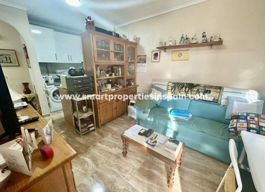 Resale - Townhouse - La Marina - Urbanización La Marina