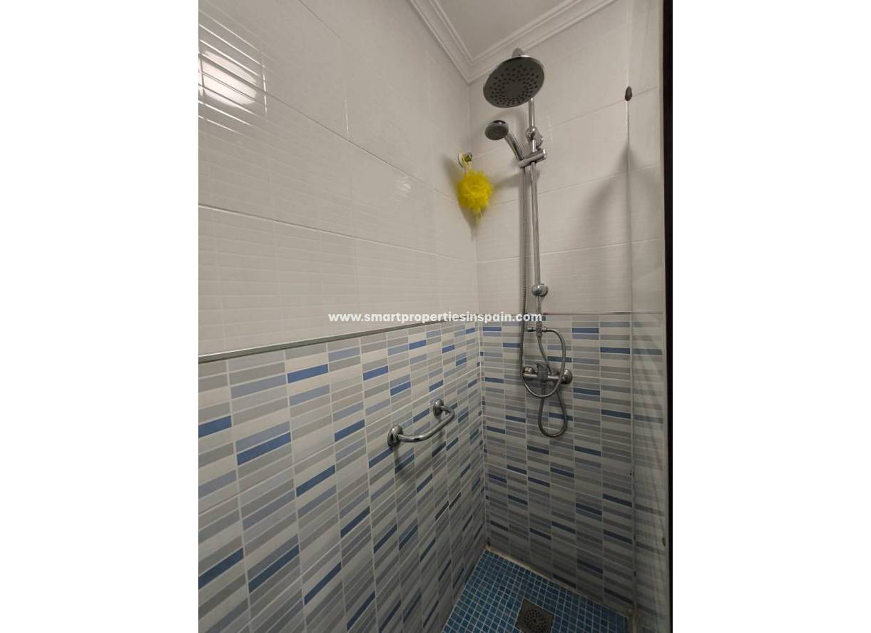 Resale - Townhouse - La Marina - Urbanización La Marina