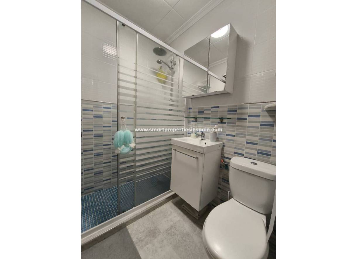 Resale - Townhouse - La Marina - Urbanización La Marina