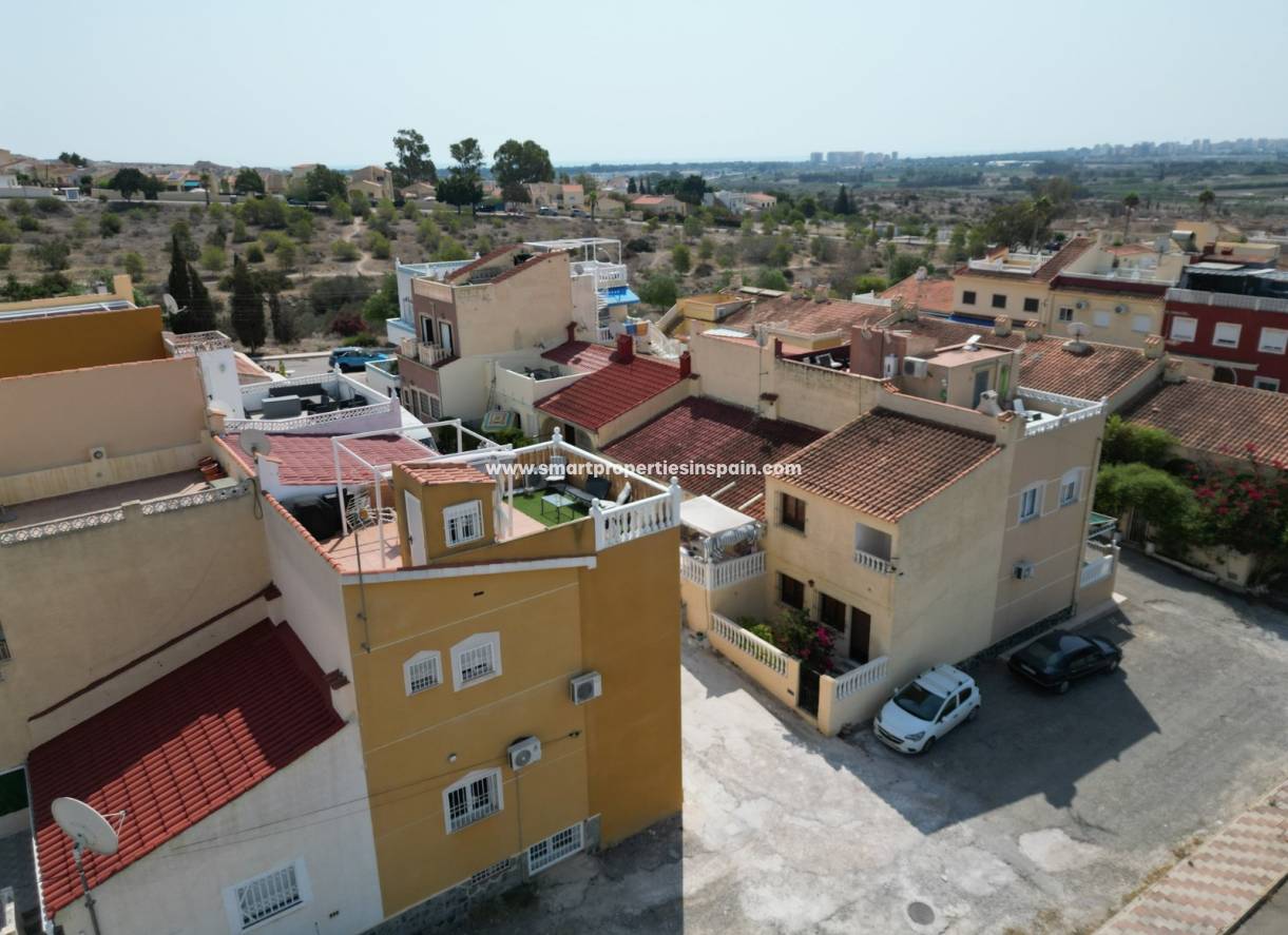 Resale - Townhouse - La Marina - Urbanización La Marina