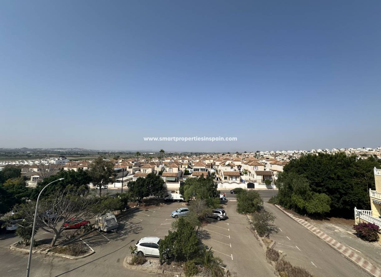 Resale - Townhouse - La Marina - Urbanización La Marina