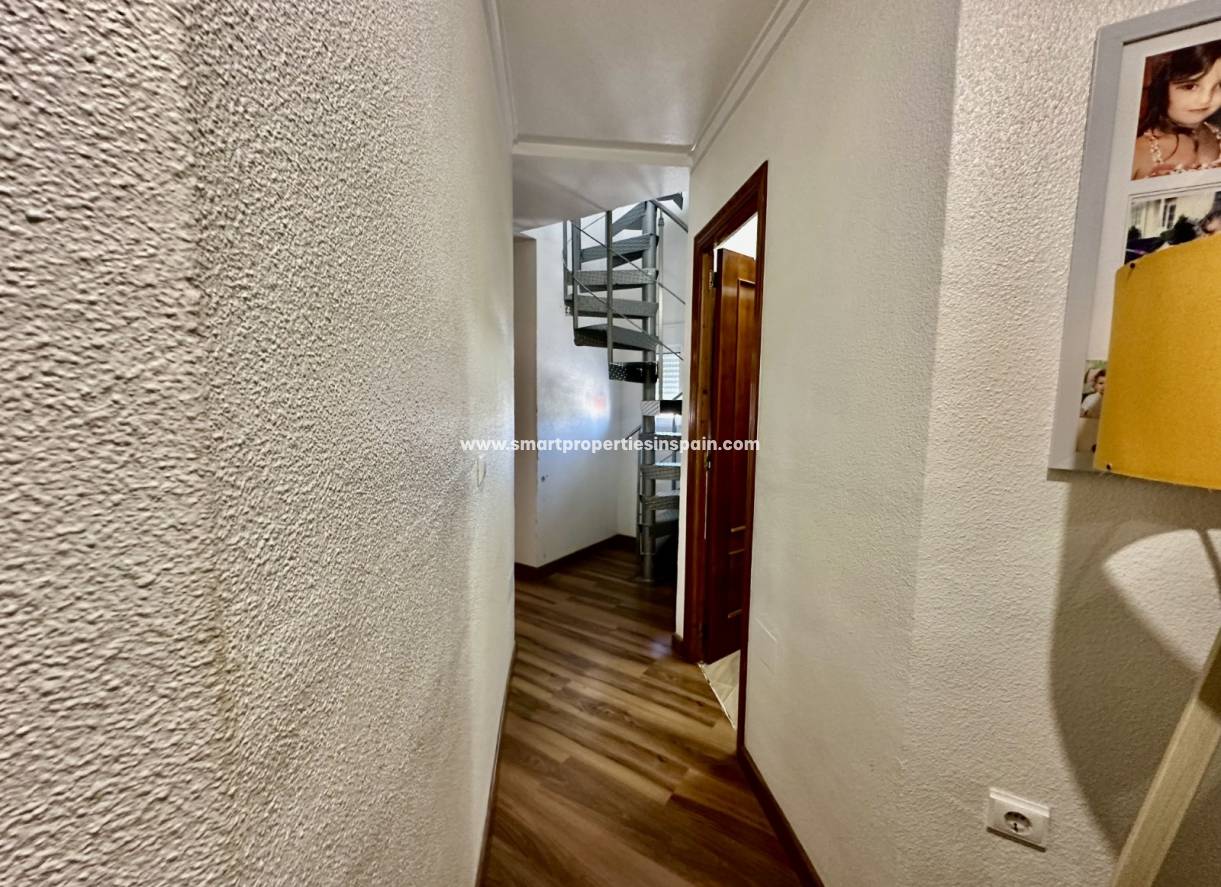 Resale - Townhouse - La Marina - Urbanización La Marina