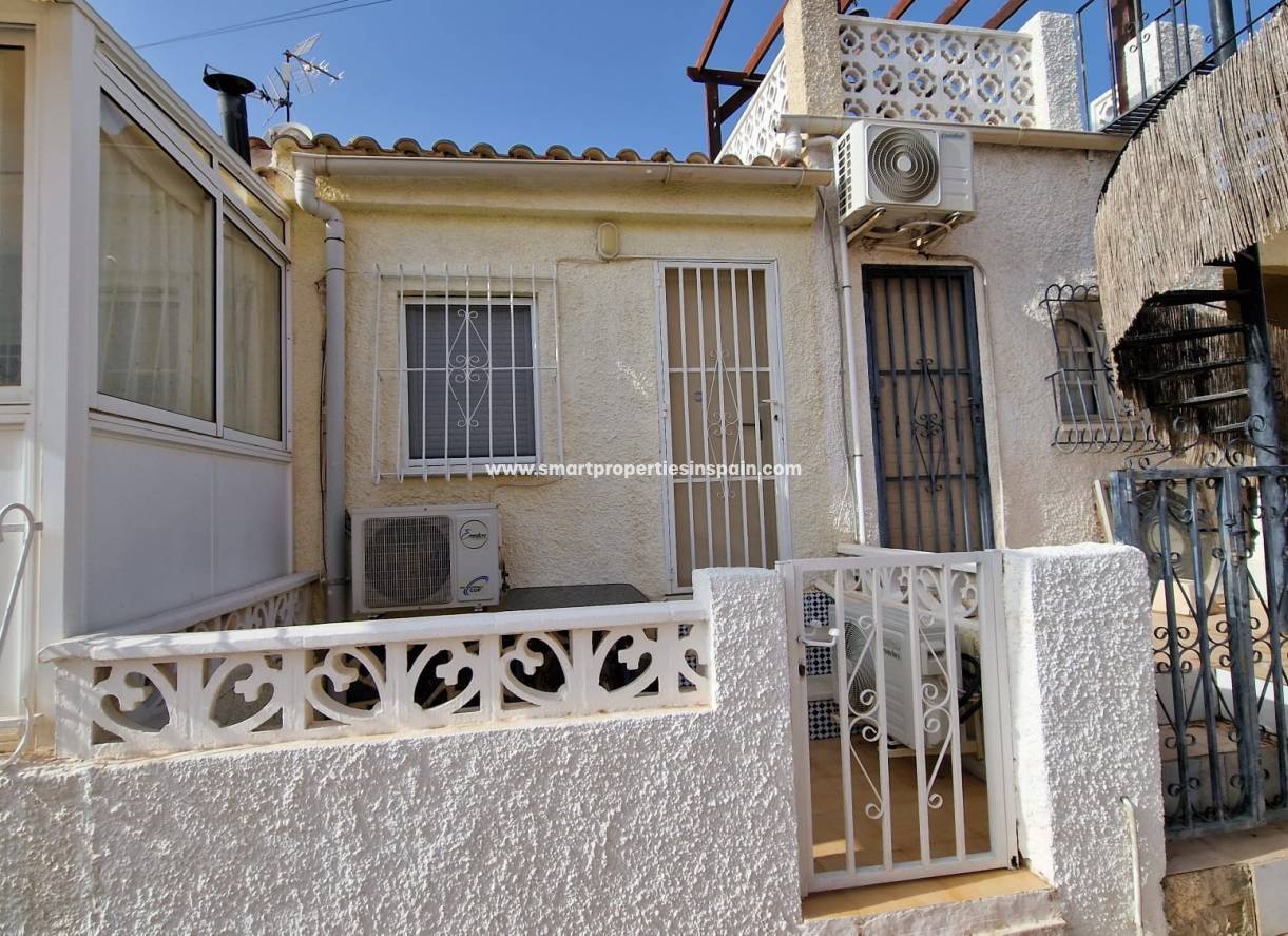Resale - Townhouse - La Marina - Urbanización La Marina