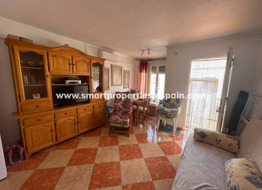 Resale - Townhouse - La Marina - Urbanización La Marina