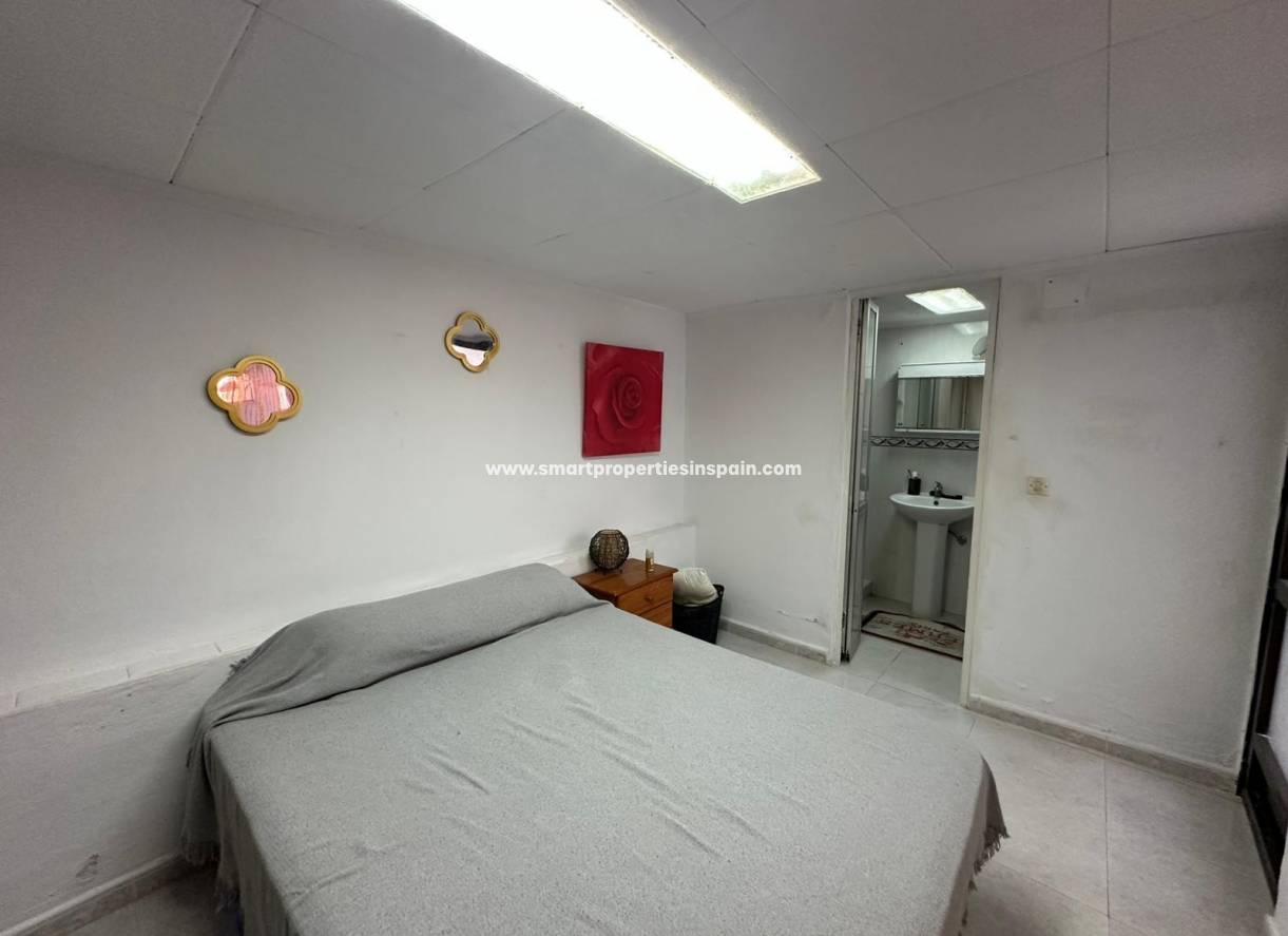 Resale - Townhouse - La Marina - Urbanización La Marina