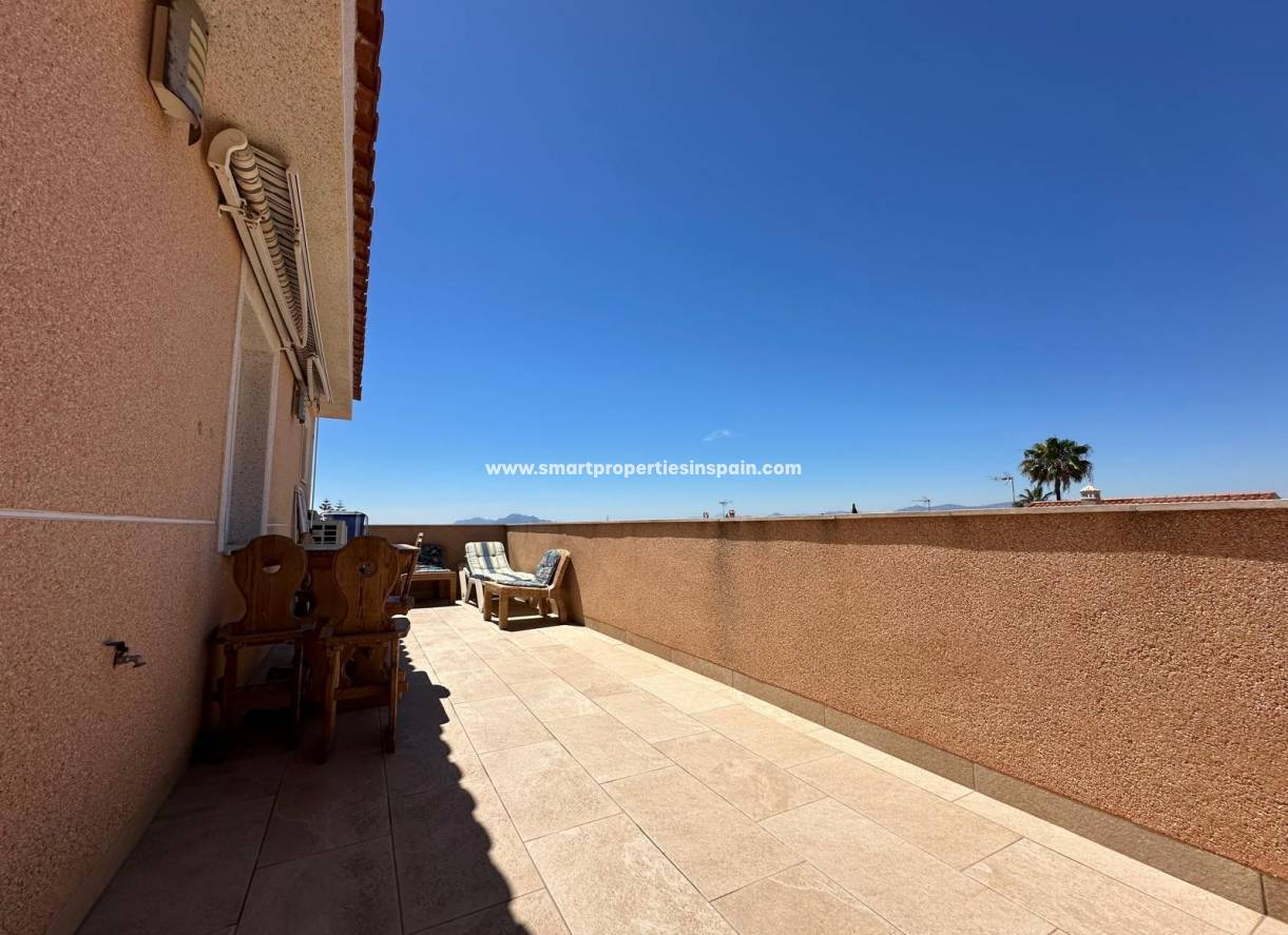 Resale - Townhouse - La Marina - Urbanización La Marina