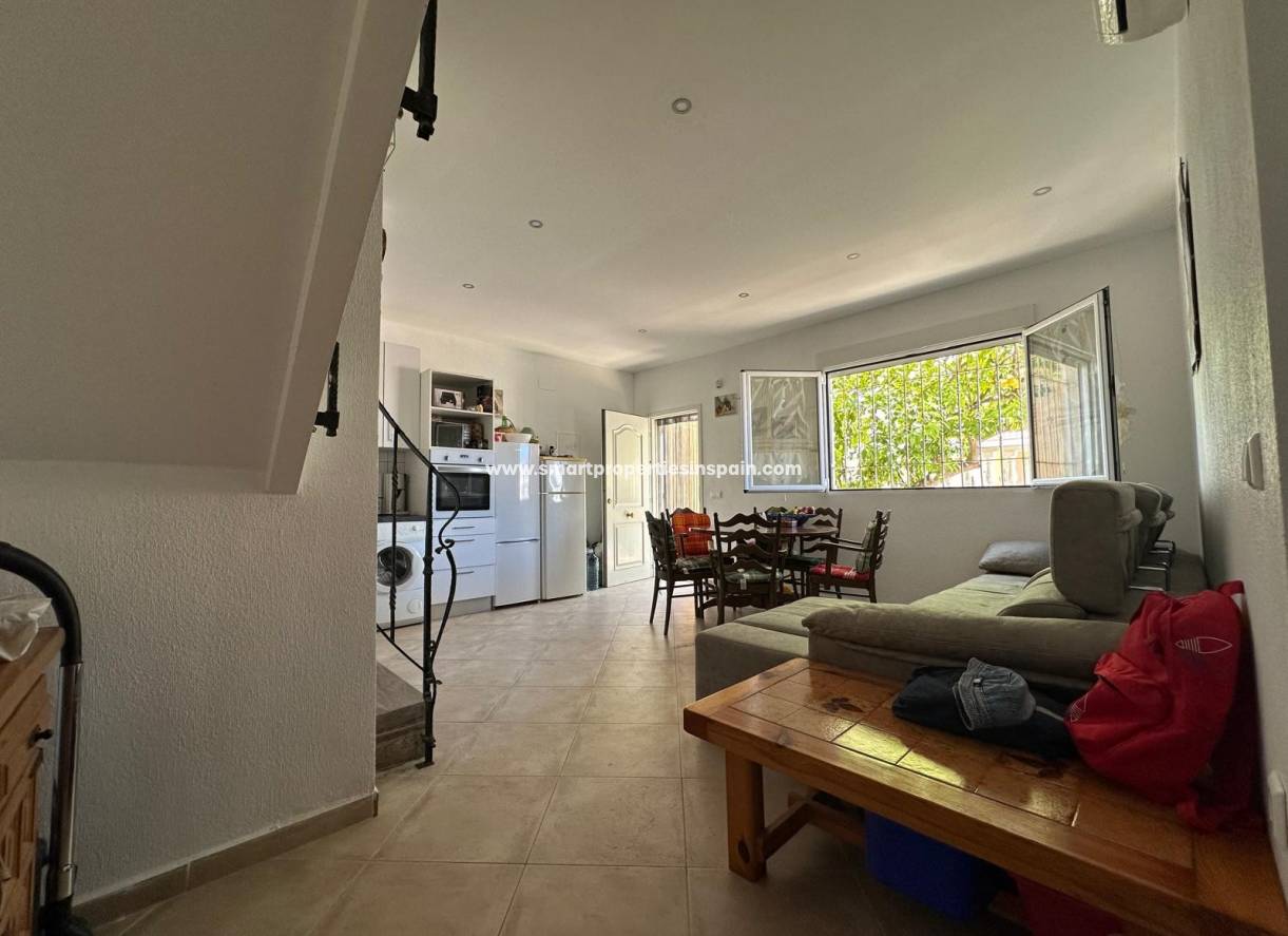 Resale - Townhouse - La Marina - Urbanización La Marina