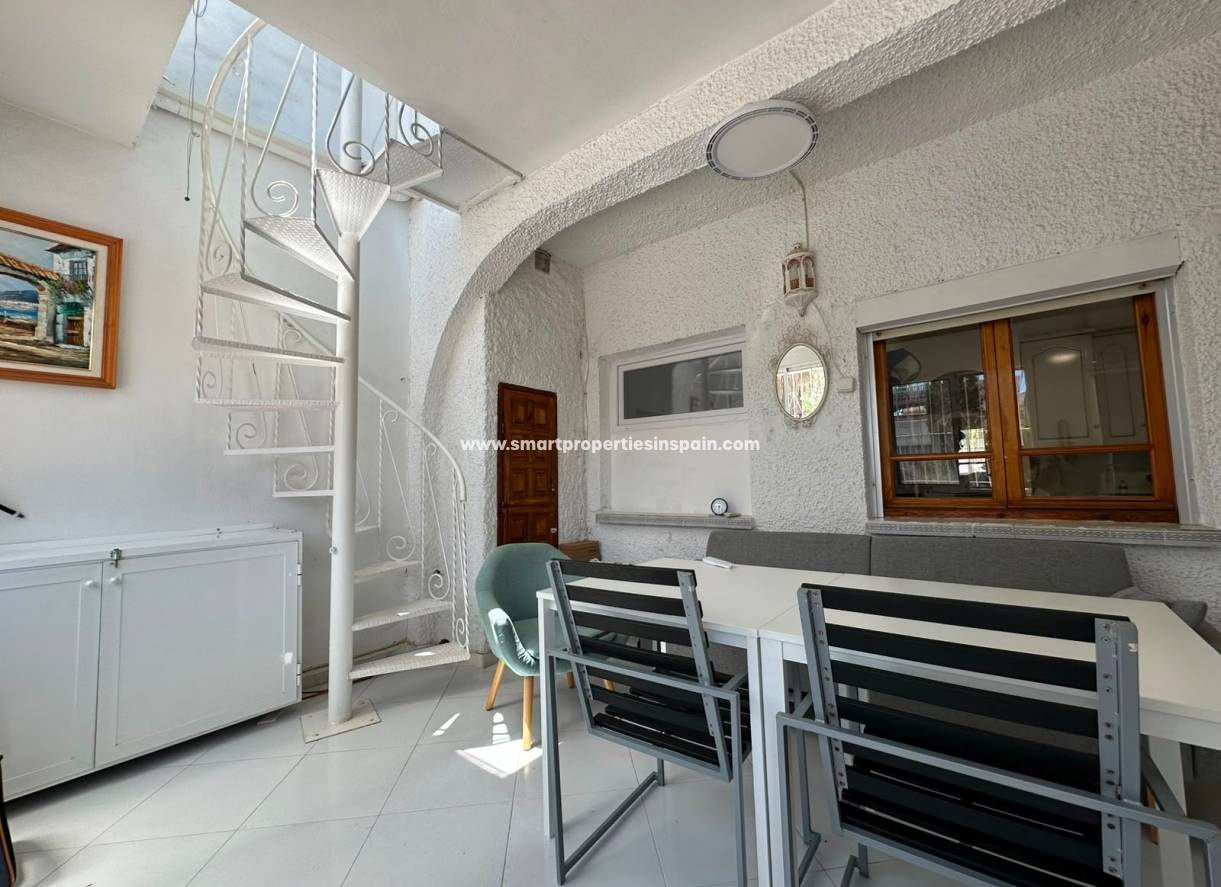 Resale - Townhouse - La Marina - Urbanización La Marina