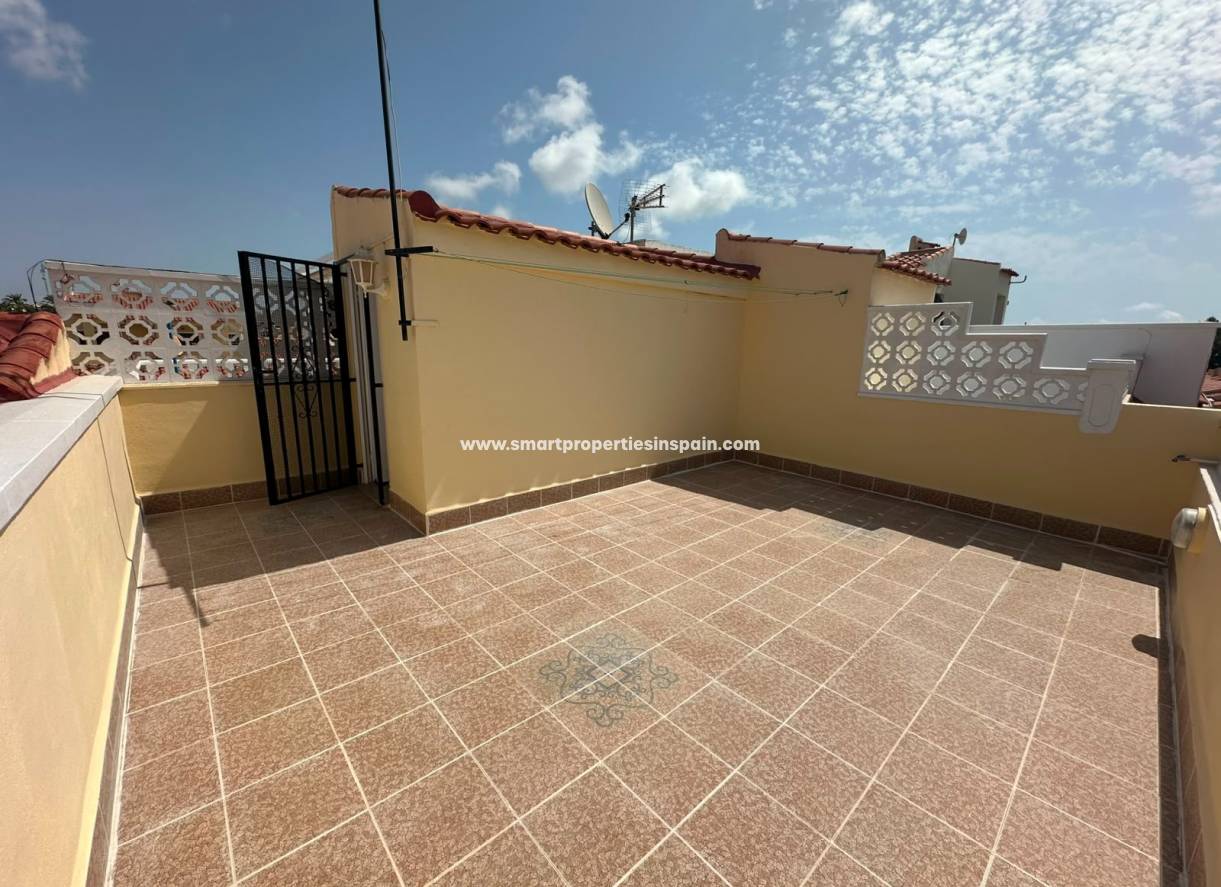 Resale - Townhouse - La Marina - Urbanización La Marina