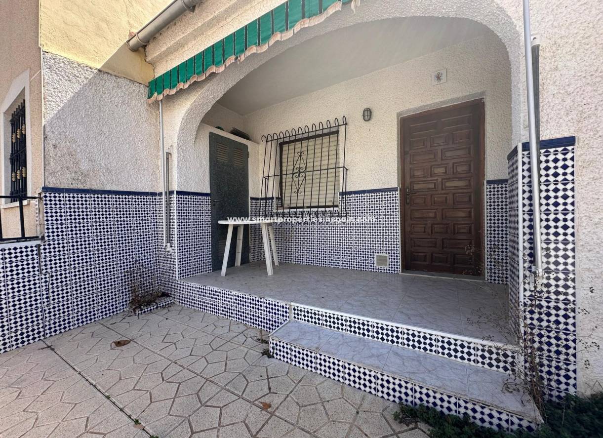 Resale - Townhouse - La Marina - Urbanización La Marina