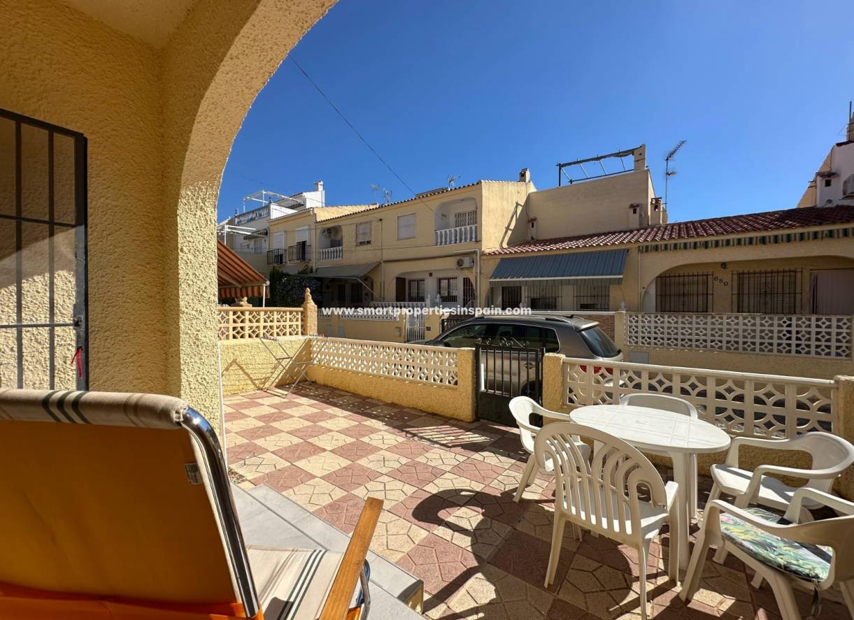 Resale - Townhouse - La Marina - Urbanización La Marina