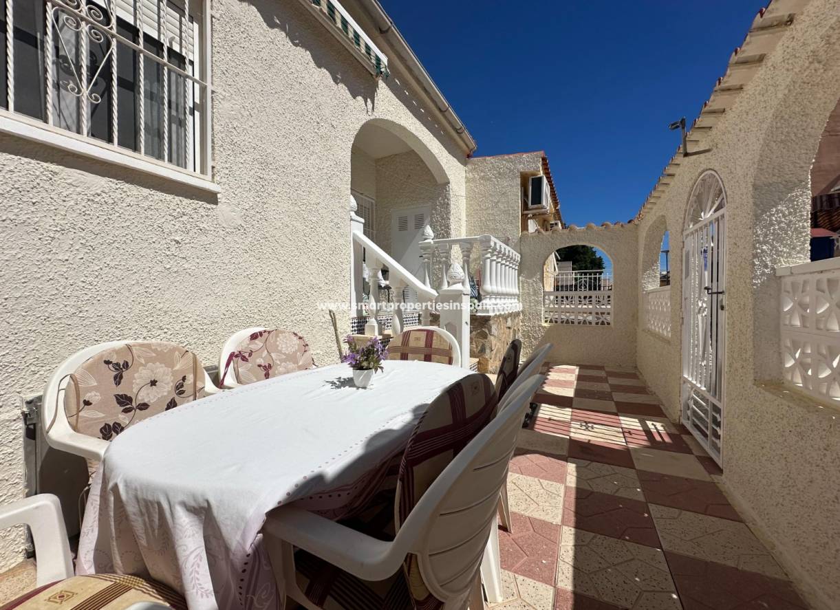 Resale - Townhouse - La Marina - Urbanización La Marina