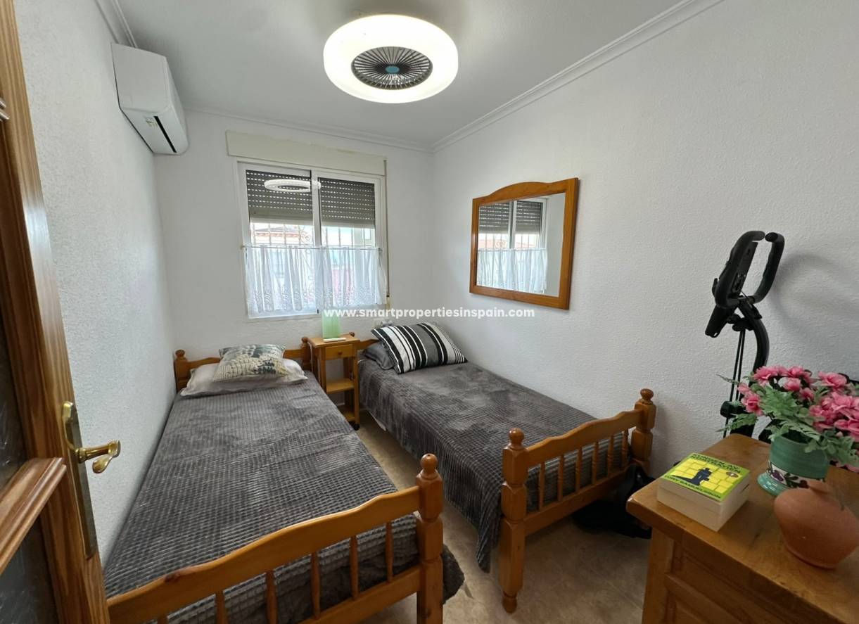 Resale - Townhouse - La Marina - Urbanización La Marina