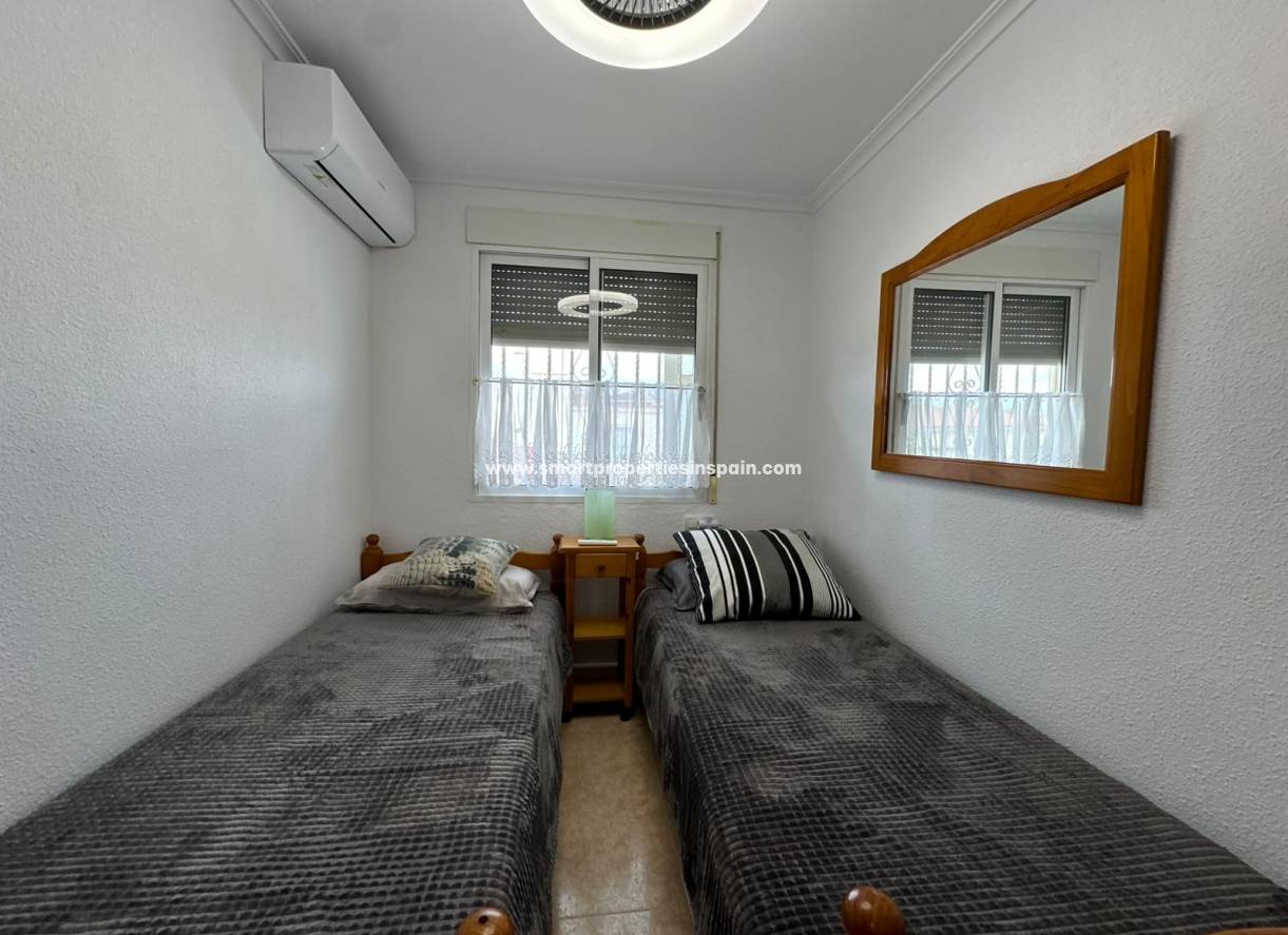 Resale - Townhouse - La Marina - Urbanización La Marina