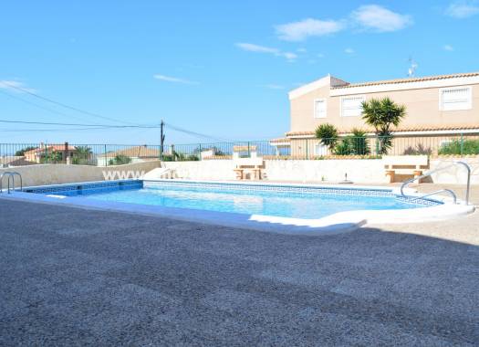 Resale - Townhouse - La Marina - Urbanización La Marina